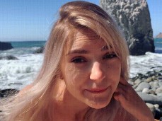 eva elfie cum swallow gif