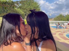 Jenifer Play ll gif
